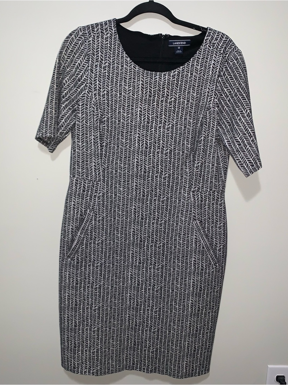 Lands' End Black & White Chevron-Patterned Short-Sleeve Sheath Dress